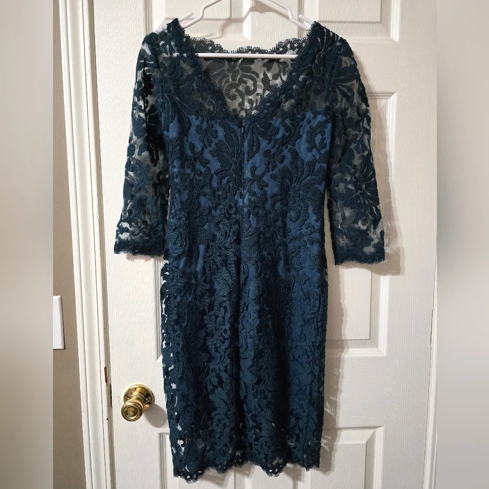 Tadashi Shoji Paillette Embroidered Lace & Tulle Sheath Dress in Teal, Sz 2, EUC - Picture 3 of 16